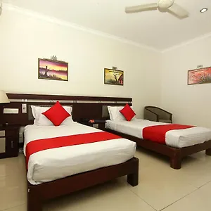 3* Hotel Oyo 8892 Kadambari Regency